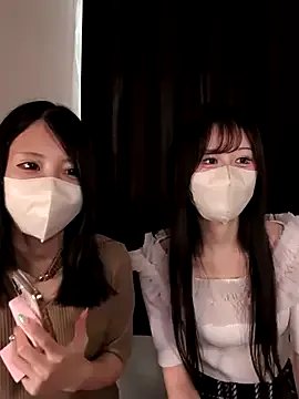 Group tsumugi_h on StripChat