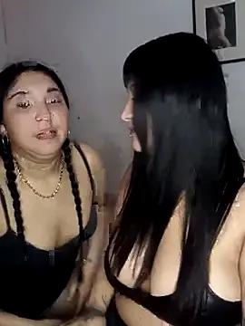 TwoForyouX on StripChat