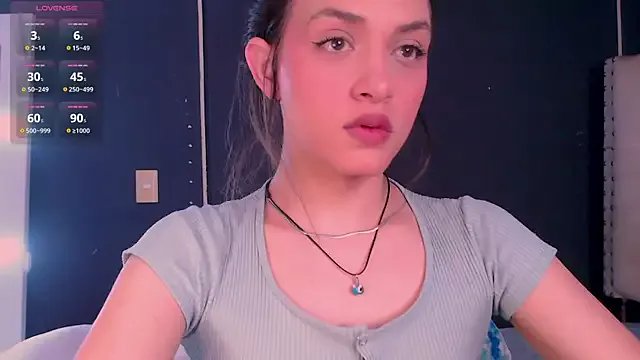 Offline valen_thompson on StripChat