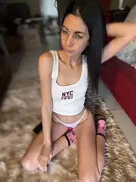 Valentcouple on StripChat