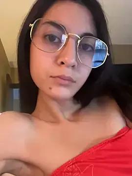 Valentcouple on StripChat