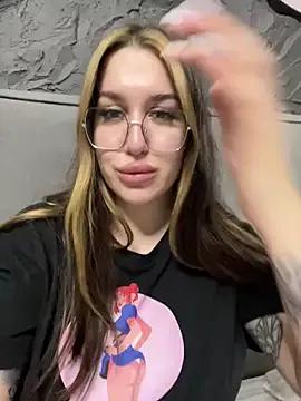 Freechat VikiDemini on StripChat