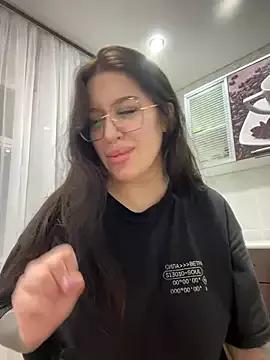 Freechat VikiDemini on StripChat