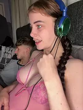 VioletxBlue on StripChat