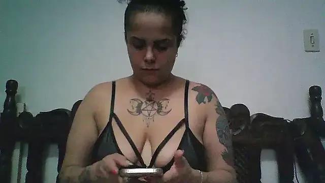 WitchQueen7 on StripChat 