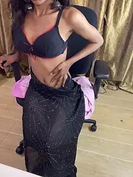 wow-simran on StripChat