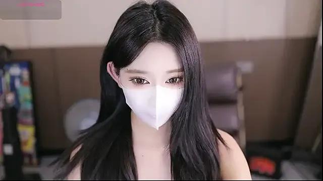 Freechat yaya_1888 on StripChat