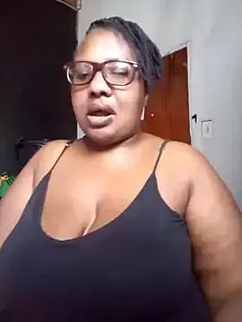 Freechat YELLOW_BONE on StripChat