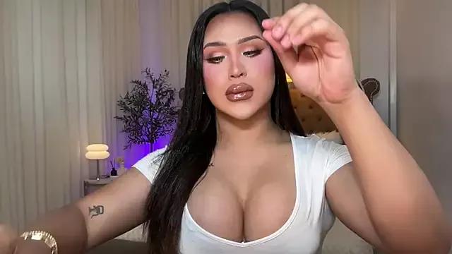 Your_Majesty_Tyra on StripChat