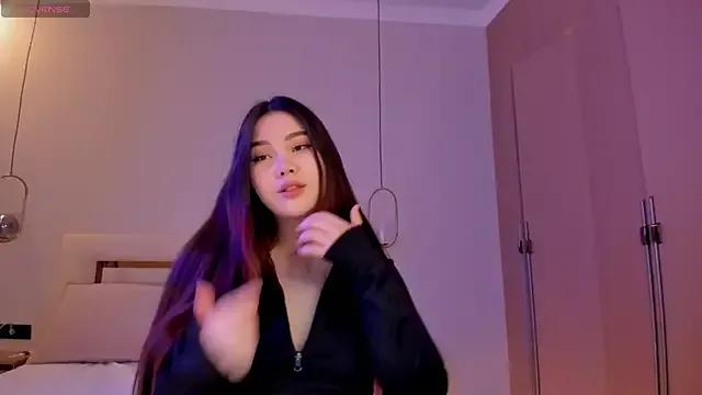 yummmymommy on StripChat