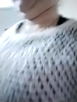 Zamy_xx on StripChat 
