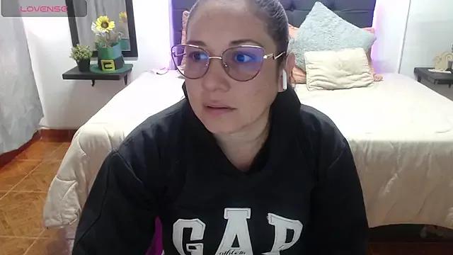 Zamy_xx on StripChat 