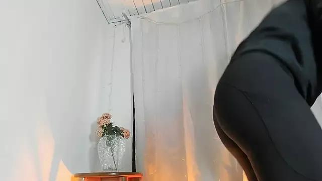 Zara_dulce on StripChat 