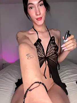 Zoe_Wolf on StripChat