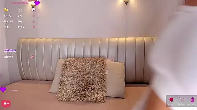 Zuzu_sweet on StripChat 